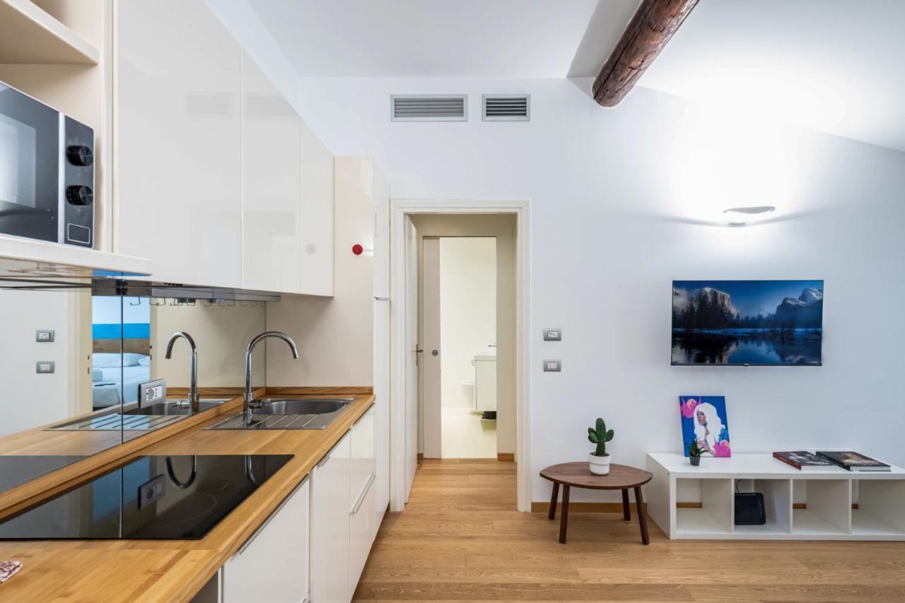 Easylife - Romantico Appartamento Sulla Darsena Milano Esterno foto